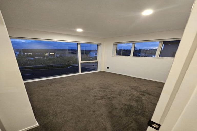 Photo of property in 85 Matakohe Road, Westgate, Auckland, 0814