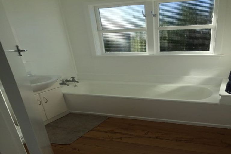 Photo of property in 23 Whakapaki Street, Urenui, 4375