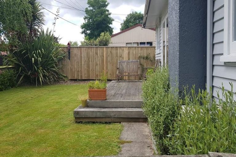 Photo of property in 21 Iles Road, Lynmore, Rotorua, 3010