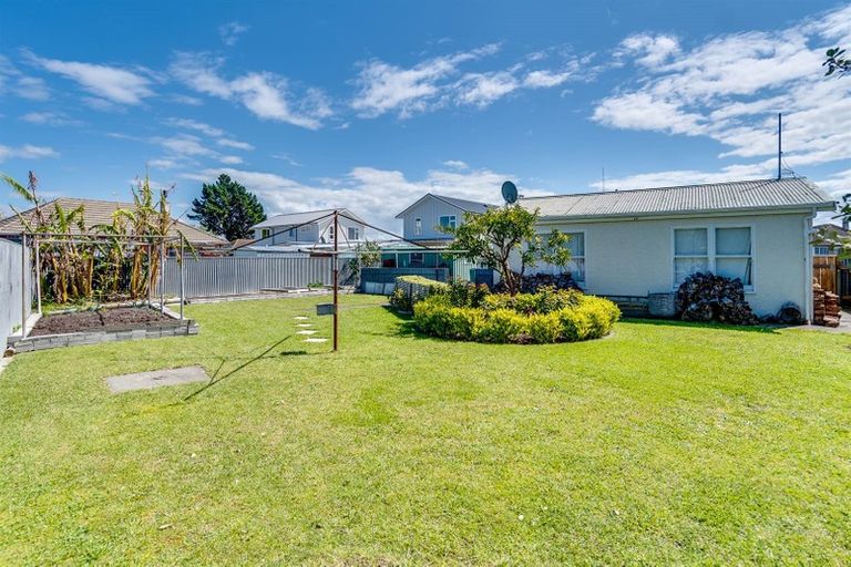Photo of property in 52 Massey Crescent, Marewa, Napier, 4110