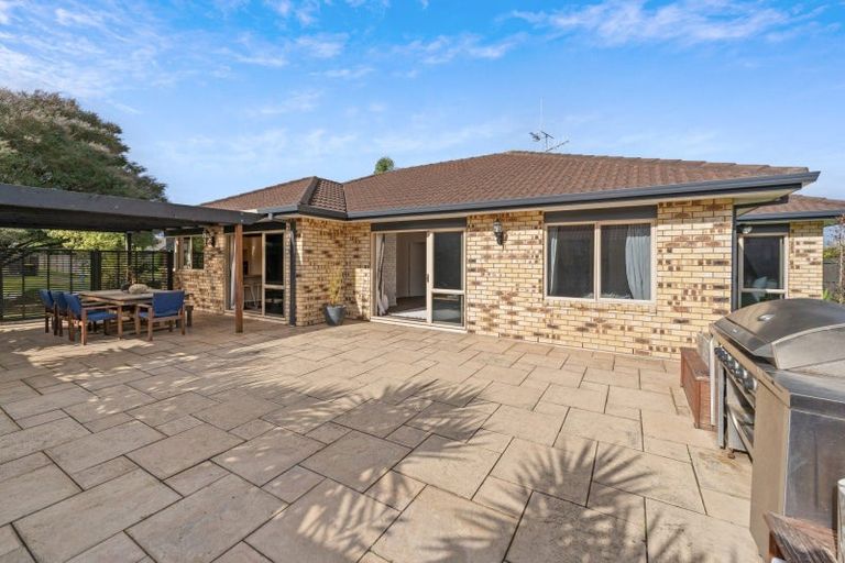 Photo of property in 30 Mcleod Place, Papamoa Beach, Papamoa, 3118