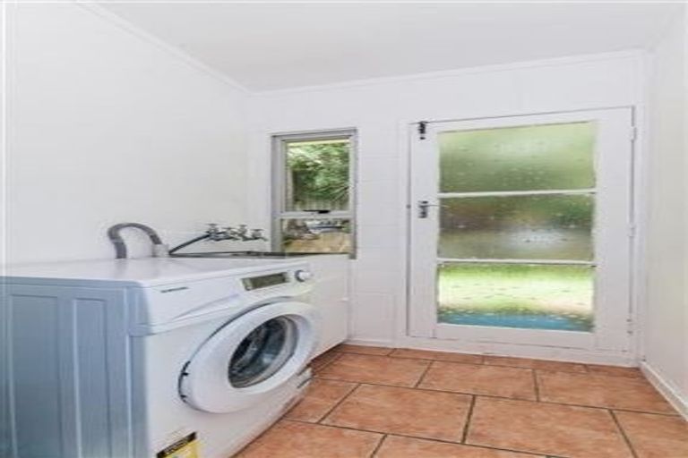 Photo of property in 1/64 Stredwick Drive, Torbay, Auckland, 0630