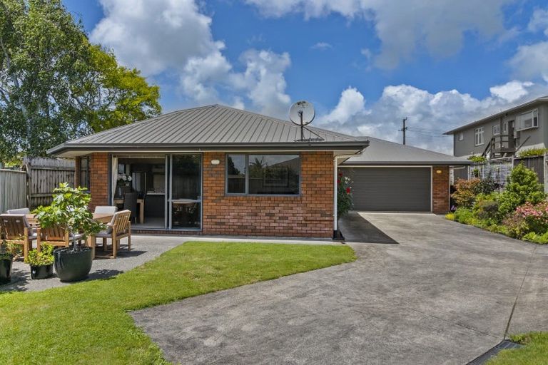 Photo of property in 9a Wilton Street, Westown, New Plymouth, 4310