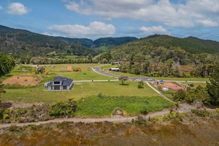 Photo of property in 26 North Ridge Drive, Pauanui, 3579