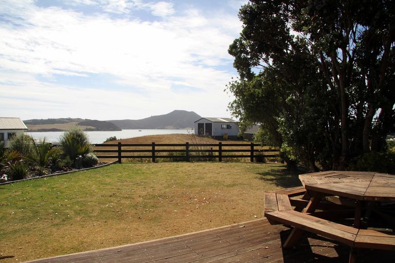 Photo of property in 2 Harrys Lane, Pukenui, 0484