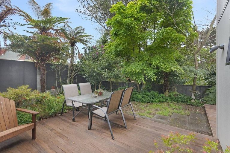 Photo of property in 56a Wood Leigh, Paraparaumu Beach, Paraparaumu, 5032