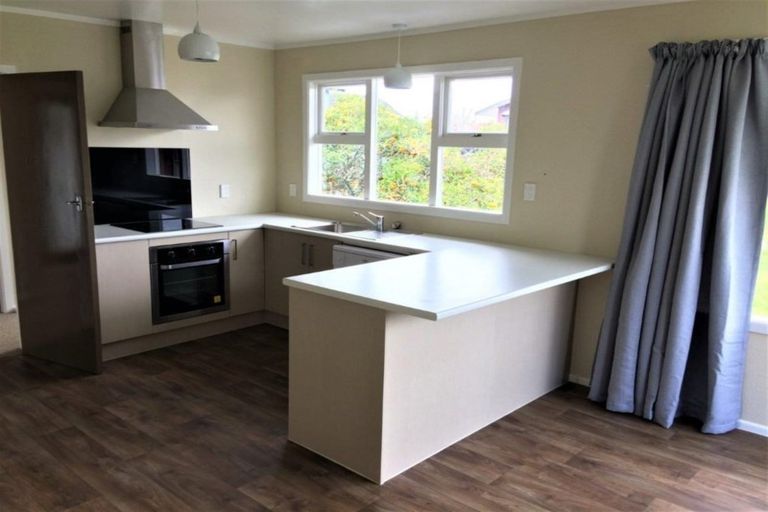 Photo of property in 26 Ray Small Drive, Papakura, 2110