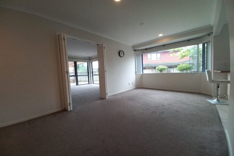 Photo of property in 1/12 Solana Court, Botany Downs, Auckland, 2010