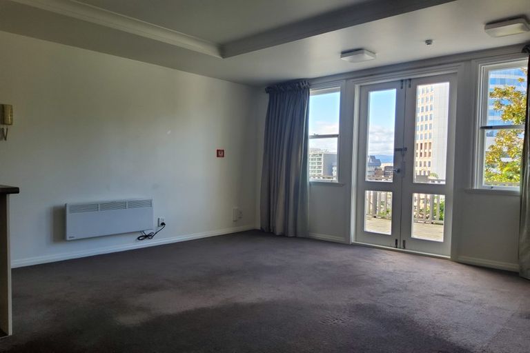 Photo of property in 221a The Terrace, Wellington Central, Wellington, 6011