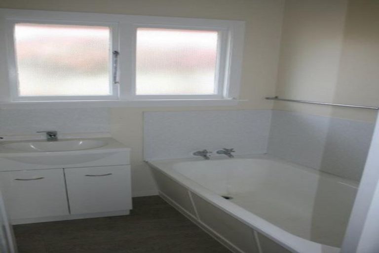 Photo of property in 10 Waipara Street, Cracroft, Christchurch, 8025