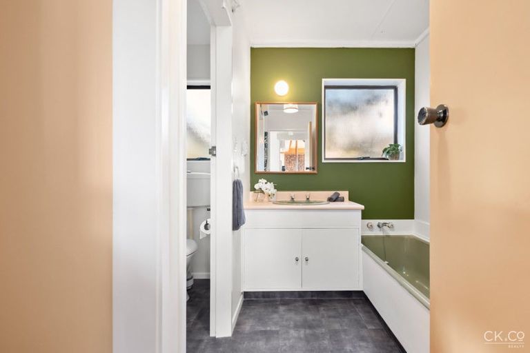 Photo of property in 44 Mossburn Grove, Kelson, Lower Hutt, 5010