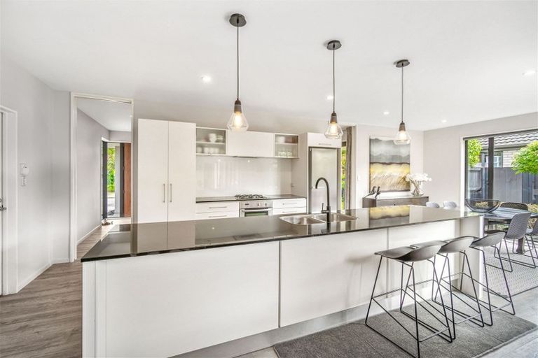 Photo of property in 17 Parkside Crescent, Northwood, Christchurch, 8051