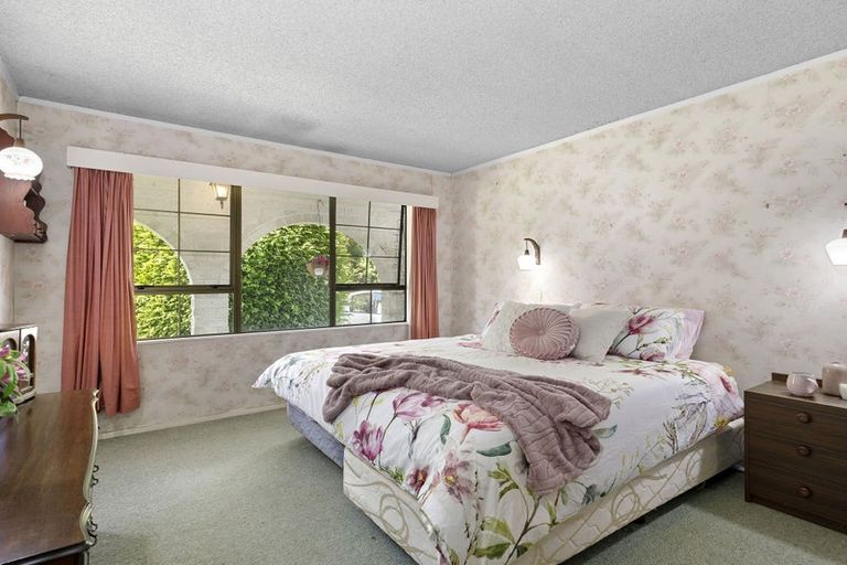 Photo of property in 1/26 Marlborough Street, Silverstream, Upper Hutt, 5019