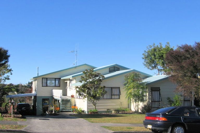Photo of property in 13 Houhere Place, Pukete, Hamilton, 3200