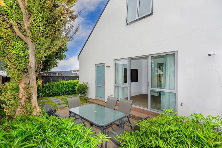 Photo of property in 1/84 Shakespeare Road, Waltham, Christchurch, 8023