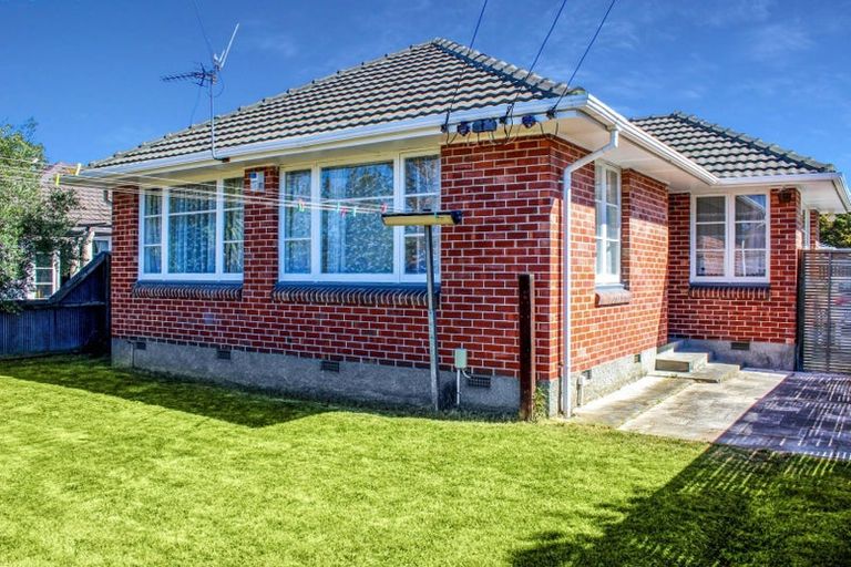 Photo of property in 11 Munro Street, Redwood, Christchurch, 8051