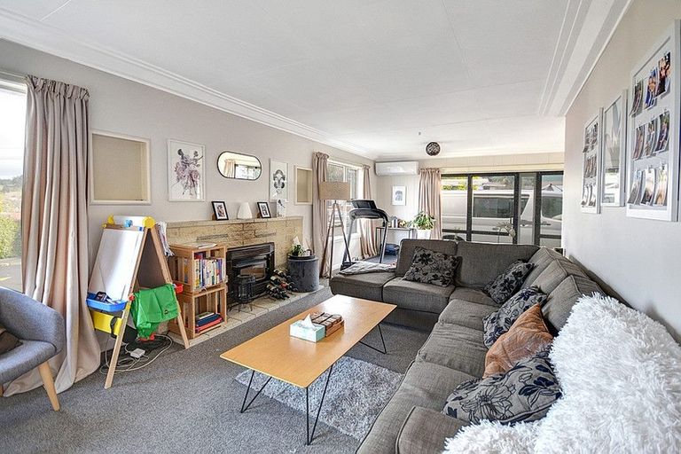 Photo of property in 2 Stephen Street, Halfway Bush, Dunedin, 9010