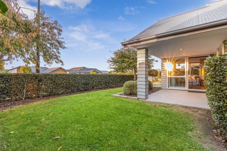 Photo of property in 48 Norfolk Drive, Cambridge, 3434