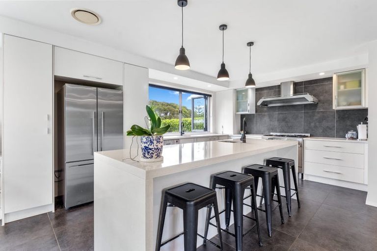 Photo of property in 842 South Head Road, South Head, Helensville, 0874