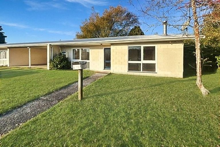 Photo of property in 121/123 Elizabeth Drive, Tokoroa, 3420