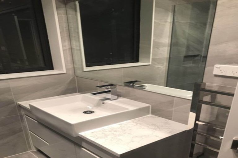 Photo of property in 31 Hikuawa Road, Flat Bush, Auckland, 2019