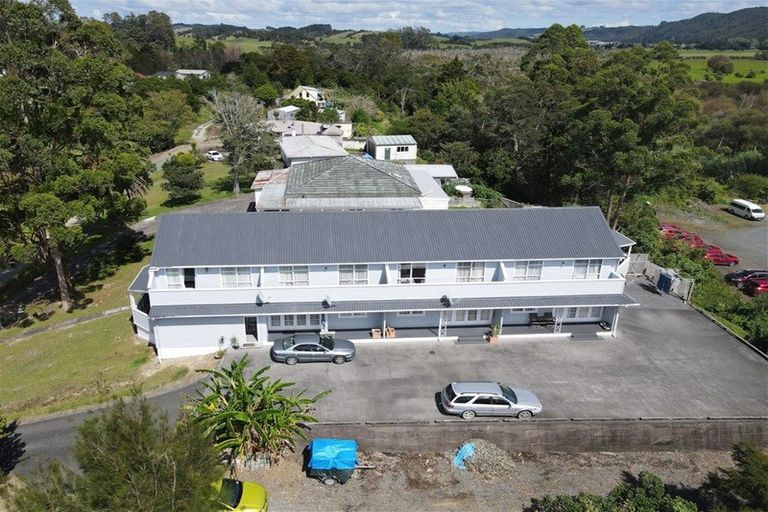 Photo of property in 10 Station Road, Kawakawa, 0210