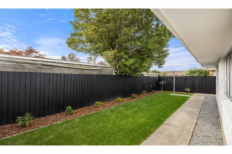 Photo of property in 2/95 Cheyenne Street, Sockburn, Christchurch, 8042
