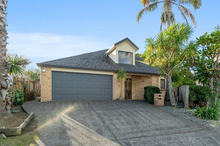 Photo of property in 45 Chieftain Rise, Goodwood Heights, Auckland, 2105
