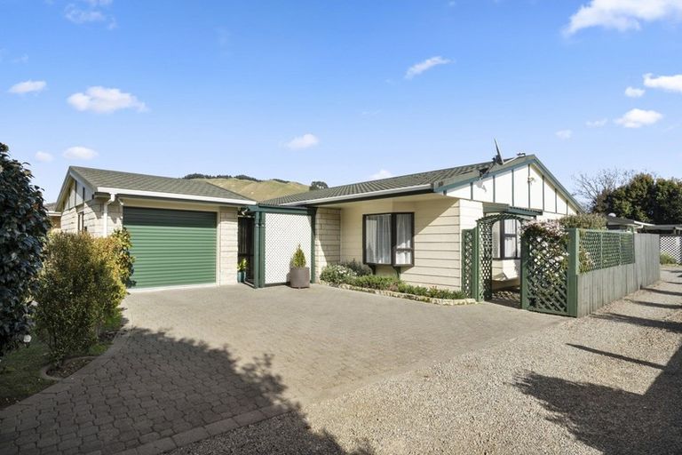 Photo of property in 86 Elizabeth Street, Waikanae, 5036