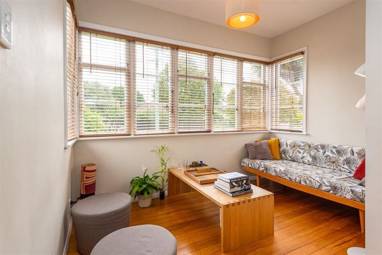 Photo of property in 8 Kitchener Place, Opawa, Christchurch, 8023