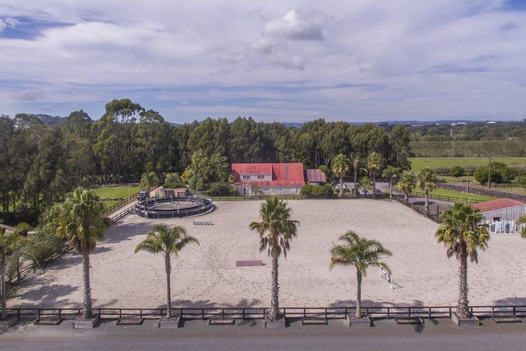 Photo of property in 63 Riverland Road, Kumeu, 0892