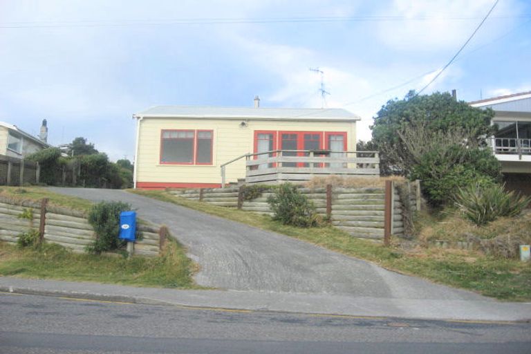 Photo of property in 94 The Parade, Paekakariki, 5034
