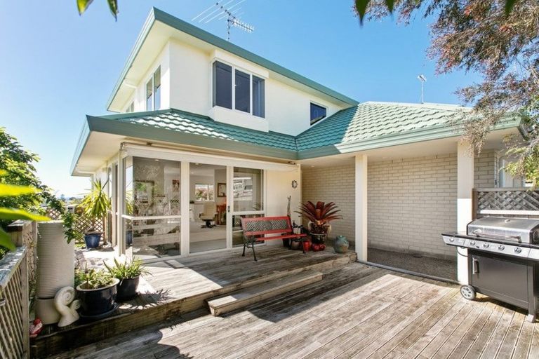 Photo of property in 1/25 Little Barrier Avenue, Manly, Whangaparaoa, 0930