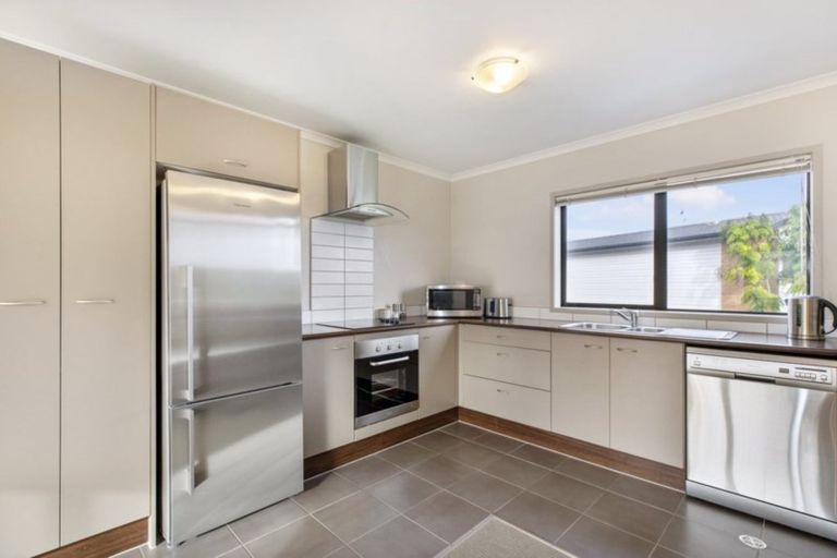 Photo of property in St Claire Village, 35/172 Mcleod Road, Te Atatu South, Auckland, 0610