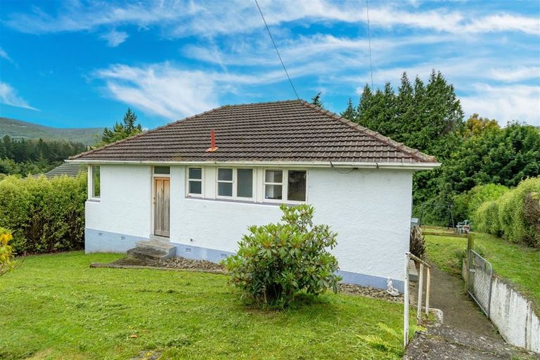 Photo of property in 16 Lowe Street, Liberton, Dunedin, 9010
