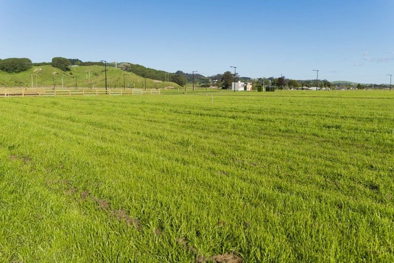 Photo of property in 4 Allan Avenue, Makauri, 4071