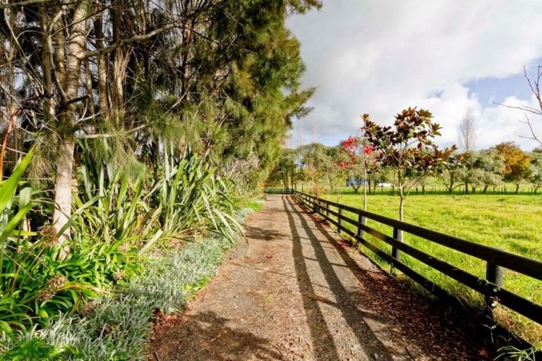 Photo of property in 729 Kaipara Coast Highway, Kaukapakapa, 0871