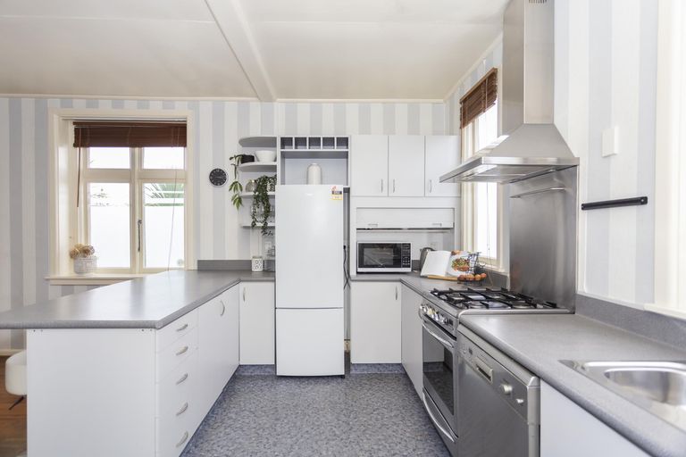 Photo of property in 48 Ure Street, South Hill, Oamaru, 9400