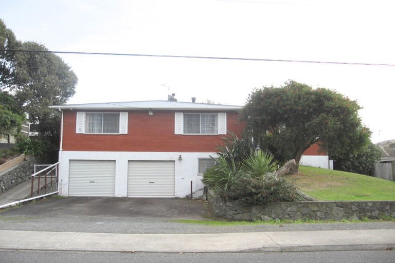Photo of property in 35 Glen Road, Raumati South, Paraparaumu, 5032