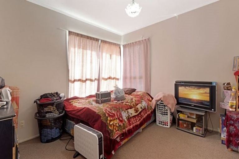 Photo of property in 1/57 Victoria Road, Papatoetoe, Auckland, 2025