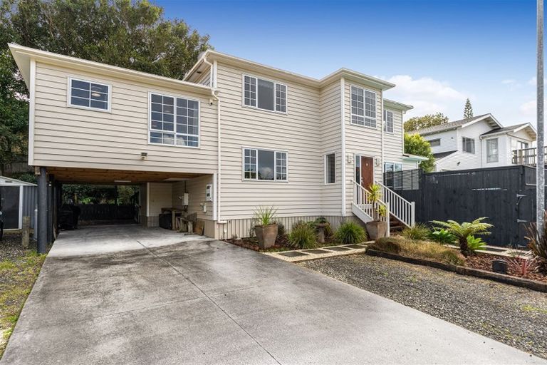 Photo of property in 13 Merwood Lane, Devonport, Auckland, 0624
