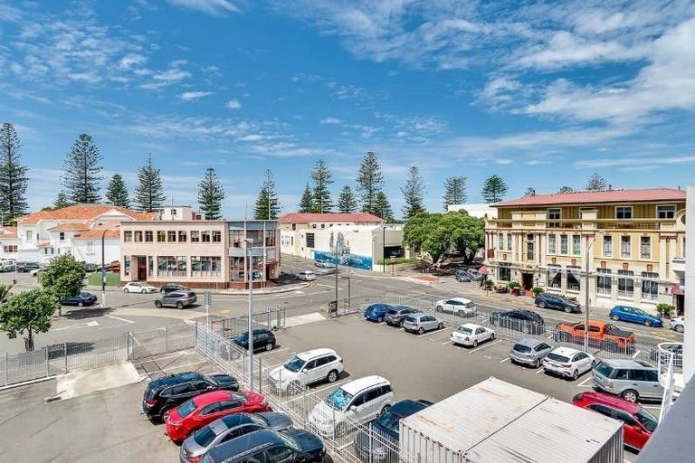 Photo of property in Mclean Towers, 2g/3 Shakespeare Road, Napier South, Napier, 4110
