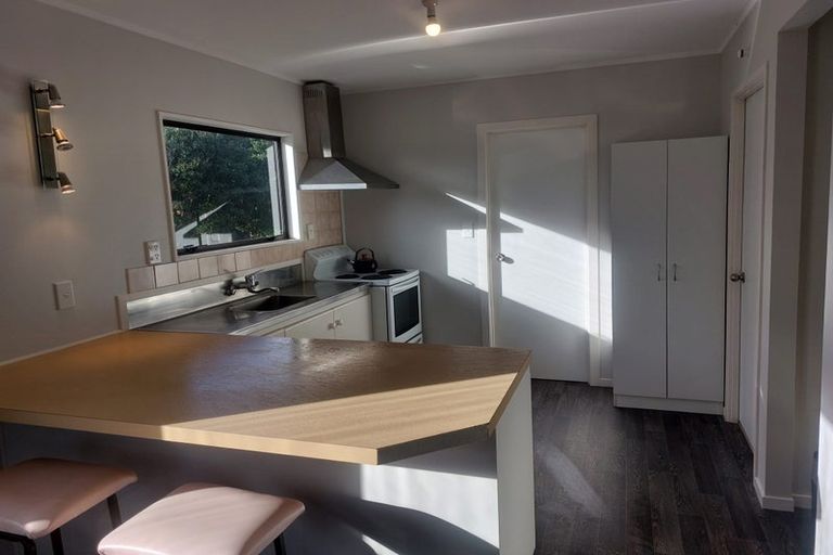 Photo of property in 2/22 O'donn Avenue, Beach Haven, Auckland, 0626