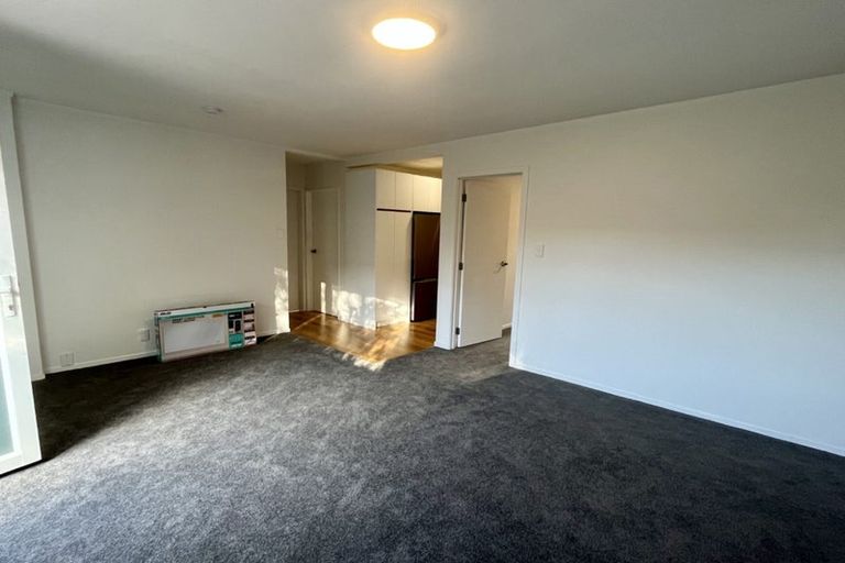 Photo of property in 1/49 Killarney Avenue, Torbay, Auckland, 0630