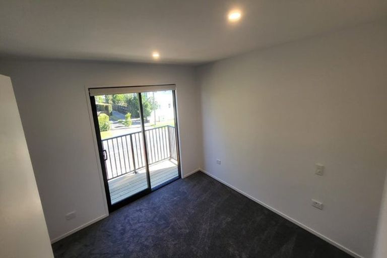 Photo of property in 1/137 Tirimoana Road, Te Atatu South, Auckland, 0602