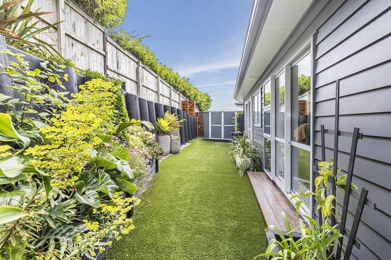 Photo of property in 148 Endeavour Drive, Whitby, Porirua, 5024