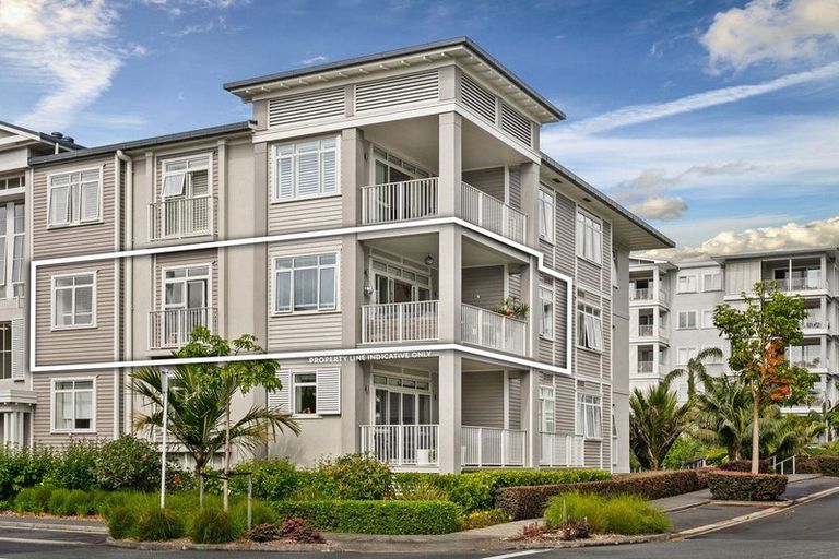 Photo of property in 73 Parkside Drive, Orewa, 0931