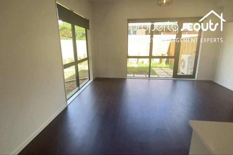 Photo of property in 15 Rangimarie Close, Opaheke, Papakura, 2113