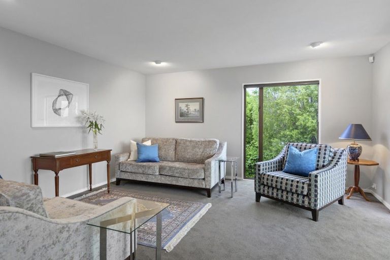 Photo of property in 3 Allom Lane, Cashmere, Christchurch, 8022