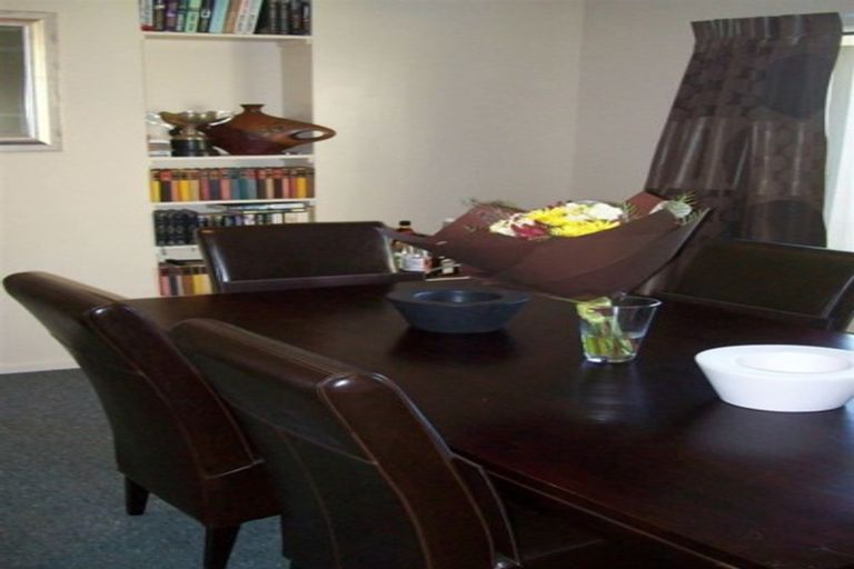 Photo of property in 15 Harrys Way, Redwood, Christchurch, 8051